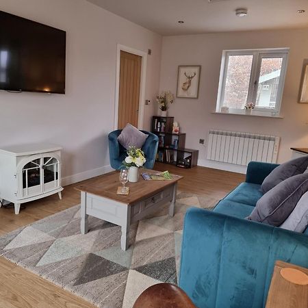 Begonia Cottage Briston ภายนอก รูปภาพ