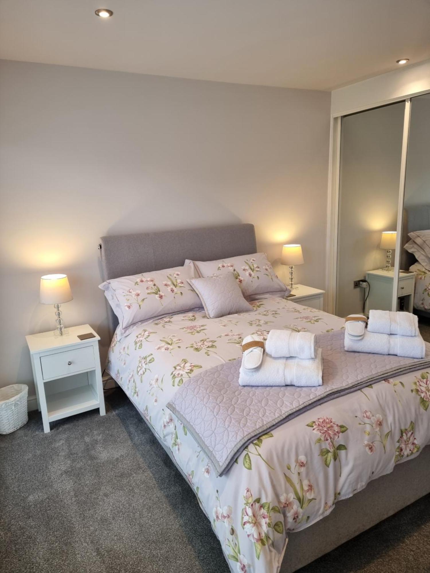 Begonia Cottage Briston ภายนอก รูปภาพ