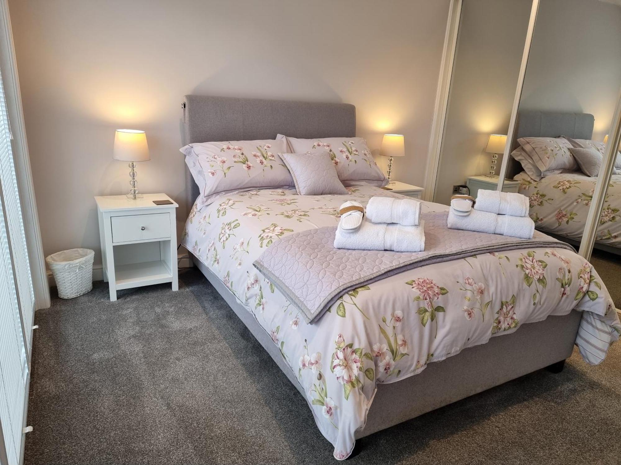 Begonia Cottage Briston ภายนอก รูปภาพ